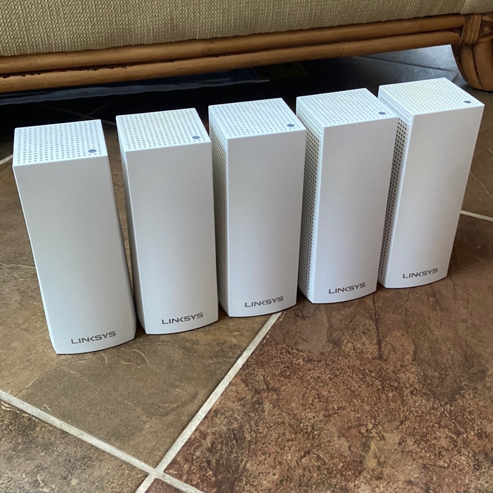 5 pack Linksys Velop whole home mesh WIFI system OPEN TO OFFERS